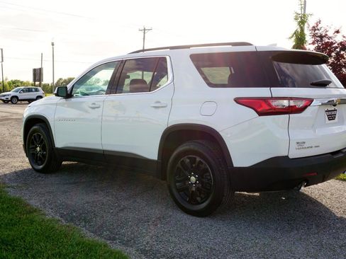 Used 2021 Chevrolet Traverse LT AWD/4WD image 17