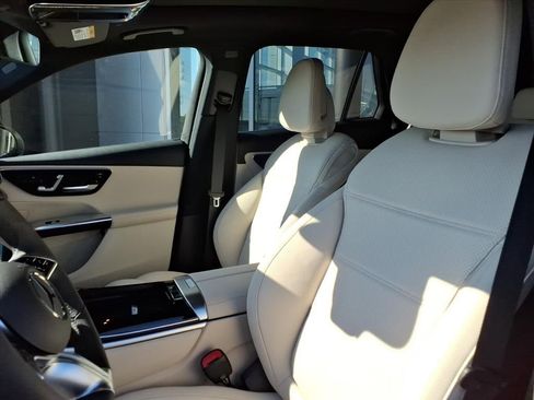 Certified 2026 Mercedes-Benz GLC 300 4MATIC image 13