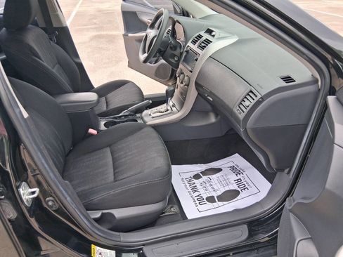 Used 2013 Toyota Corolla S image 12