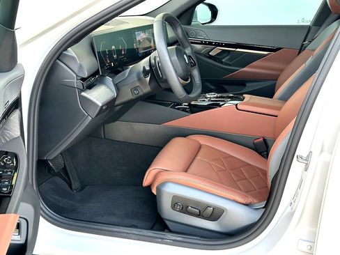 New 2026 BMW 530i w/ Executive Package RWD image 10