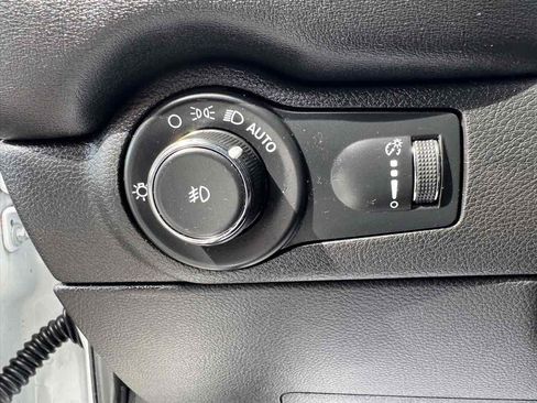 Used 2023 Dodge Durango GT AWD/4WD image 10