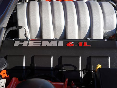 Used 2009 Dodge Challenger SRT8 w/ SRT Option Group II image 38