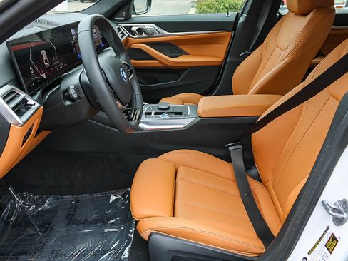 Certified 2025 BMW i4 xDrive40i AWD/4WD image 17