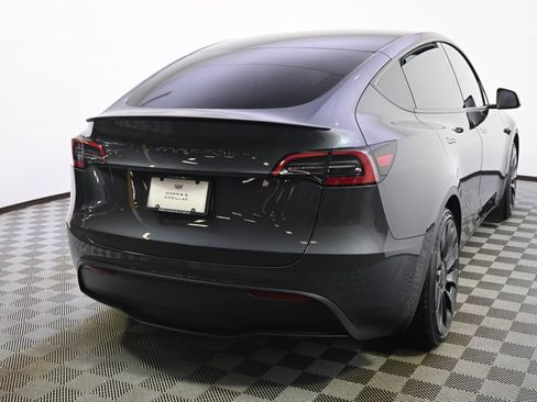 Used 2023 Tesla Model Y Performance image 6