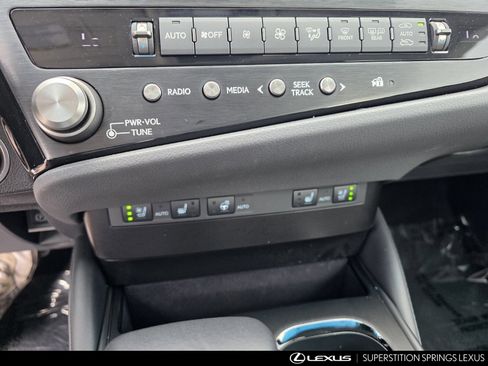 Used 2025 Lexus ES 300h w/ Premium Package FWD image 20