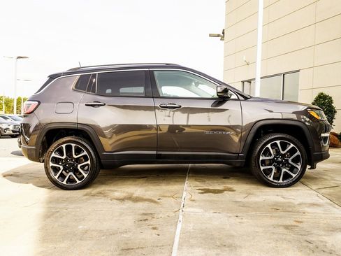 Used 2017 Jeep Compass Limited w/ Navigation Group image 6