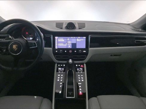 Used 2023 Porsche Macan S image 17