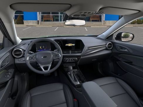 New 2026 Chevrolet Trax ACTIV w/ Sunroof Package FWD image 15