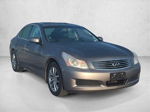 Used 2008 INFINITI G35 x Sedan w/ Premium Pkg image 3