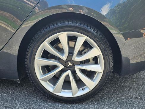 Used 2020 Tesla Model 3 Long Range AWD/4WD image 18