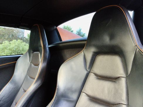 Used 2015 McLaren 650S Spider RWD image 2