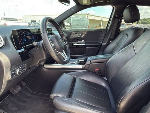 Used 2021 Mercedes-Benz GLA 250 image 10