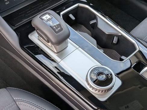 New 2026 Mitsubishi Outlander SE FWD image 23
