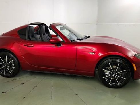 New 2026 MAZDA MX-5 Miata RF Grand Touring w/ Weather Package RWD image 31