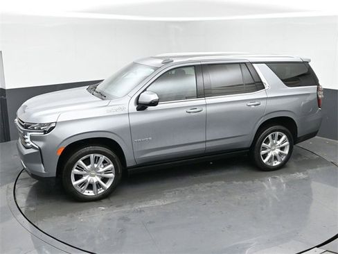 Used 2024 Chevrolet Tahoe High Country image 36