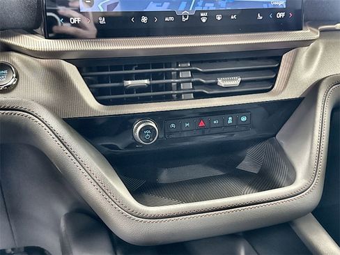 New 2026 Ford Explorer Active image 22