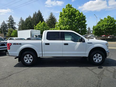 Used 2016 Ford F150 XLT w/ Trailer Tow Package AWD/4WD image 6
