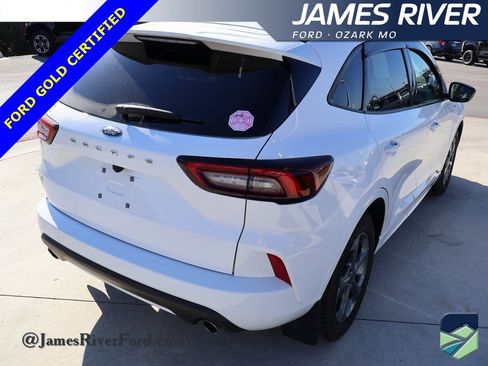 Certified 2023 Ford Escape ST-Line image 5
