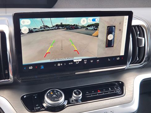 New 2026 Ford Expedition Platinum w/ Driver's Package AWD/4WD image 18