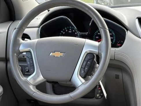 Certified 2015 Chevrolet Traverse LT w/ LPO, 'HIT The Road' Package AWD/4WD image 25