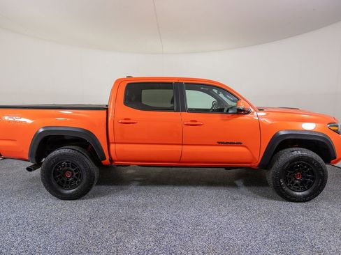Used 2023 Toyota Tacoma 4x4 Double Cab image 8