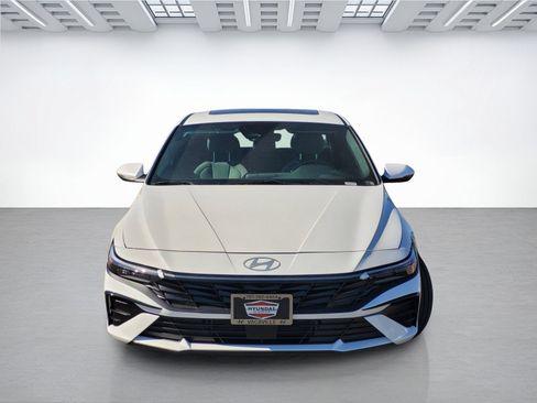 New 2026 Hyundai Elantra Limited FWD image 2