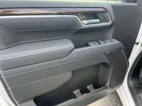 Used 2025 GMC Sierra 1500 Elevation image 15