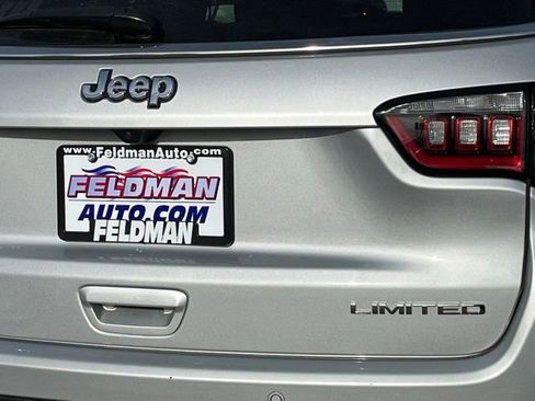 Used 2024 Jeep Compass Limited image 31