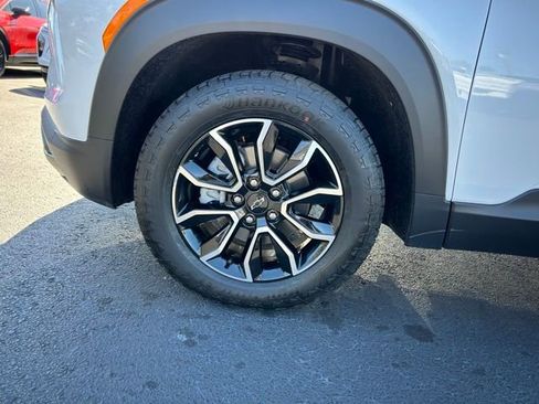 Certified 2026 Chevrolet TrailBlazer ACTIV w/ Convenience Package image 9