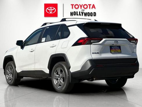 New 2025 Toyota RAV4 XLE image 6