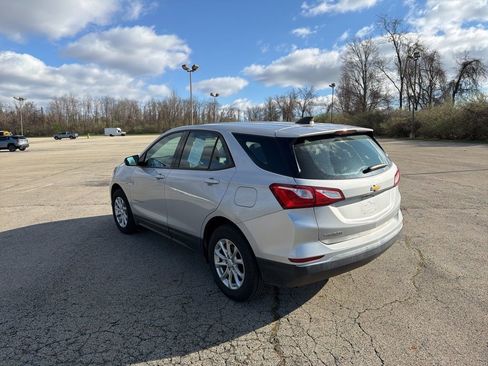 Used 2018 Chevrolet Equinox LS image 5
