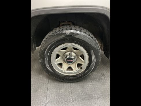 Used 2015 GMC Sierra 1500 4x4 Regular Cab w/ Sierra Appearance Package image 27