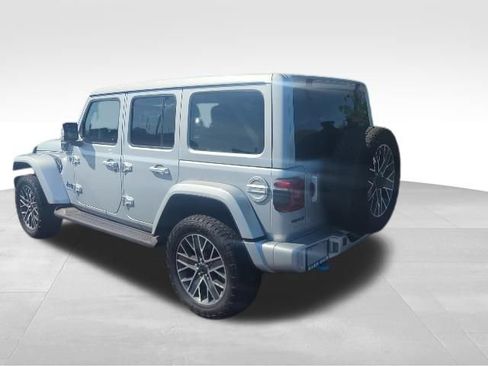 Used 2024 Jeep Wrangler High Altitude AWD/4WD image 9