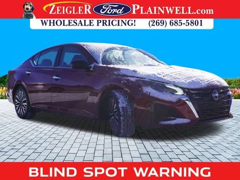 Used 2024 Nissan Altima 2.5 SV image 4