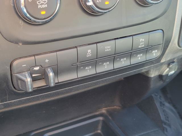 Used 2016 RAM 2500 Tradesman w/ Chrome Appearance Group AWD/4WD image 19