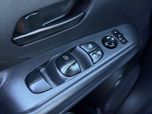 Certified 2025 Nissan Kicks Play S FWD image 20