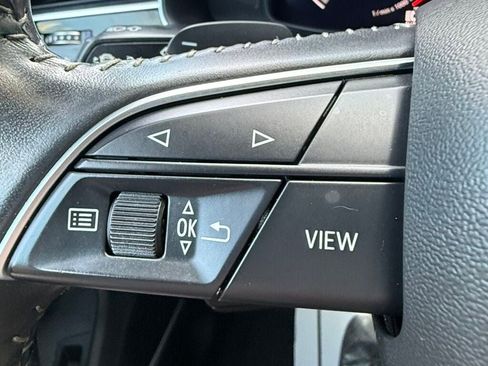 Used 2019 Audi Q8 Prestige AWD/4WD image 18
