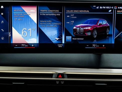 Used 2022 BMW iX xDrive50 w/ Sport Package image 26