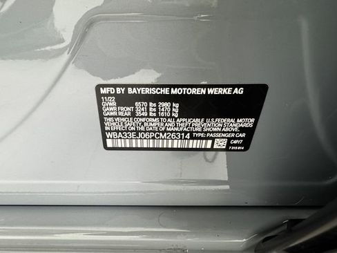 Used 2023 BMW 760i xDrive w/ Executive Package image 46