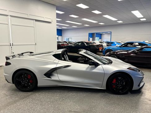 Used 2020 Chevrolet Corvette Stingray Premium Cpe w/ 3LT Preferred Equipment Group image 4