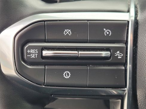 Used 2025 GMC Acadia Elevation image 23