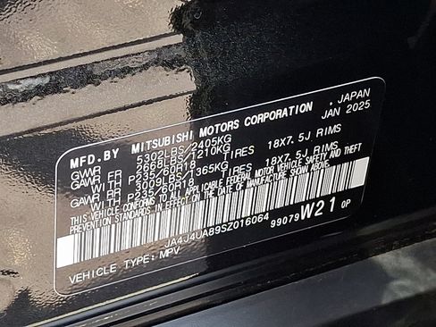 Used 2025 Mitsubishi Outlander ES AWD/4WD image 28