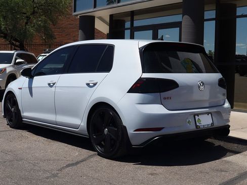 Used 2019 Volkswagen GTI SE w/ SE Experience Package image 9