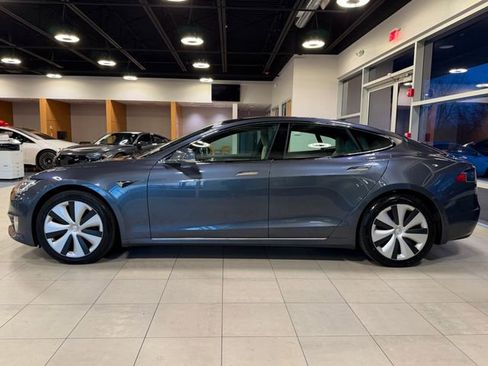 Used 2020 Tesla Model S Long Range Plus image 7