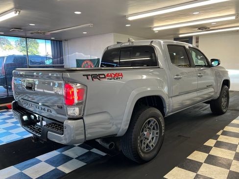 Used 2021 Toyota Tacoma TRD Sport w/ Technology Package AWD/4WD image 14