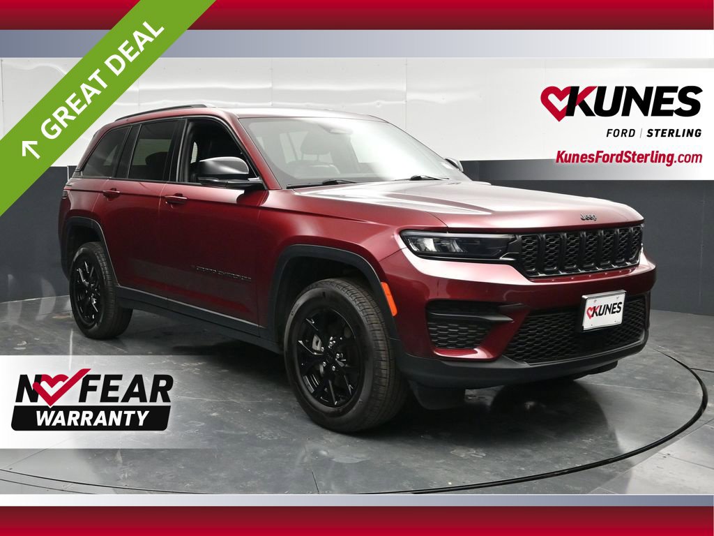Used 2025 Jeep Grand Cherokee Altitude AWD/4WD image 1