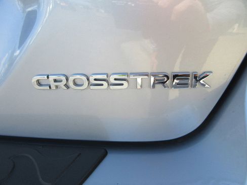 Used 2024 Subaru Crosstrek 2.0i AWD/4WD image 9