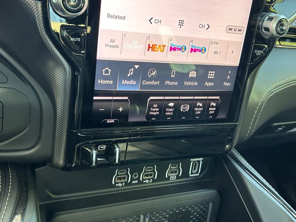 New 2026 RAM 3500 Limited AWD/4WD image 58