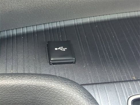 Certified 2023 Toyota Sienna XLE Woodland Edition image 23