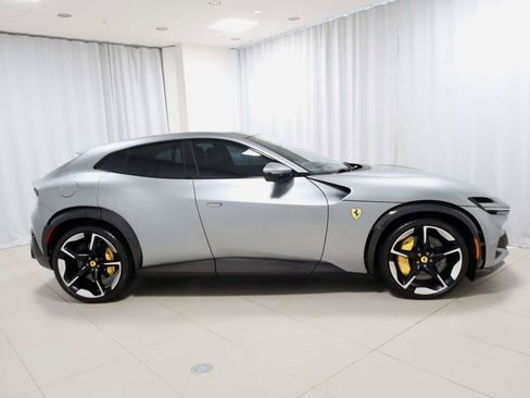 Certified 2024 Ferrari Purosangue AWD/4WD image 6